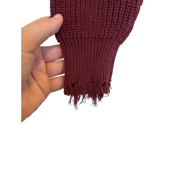 Forever 21 Cropped Distressed Maroon Sweater V Neck Size Small S - Picture 3 of 7